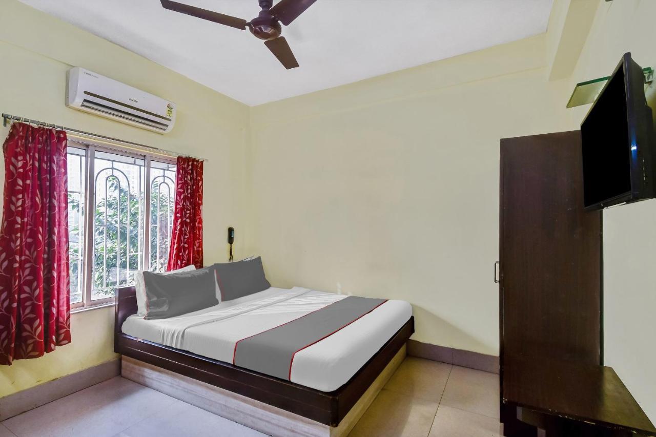 Capital O Kabita Guest House Near Acropolis Mall Kolkata Exterior photo