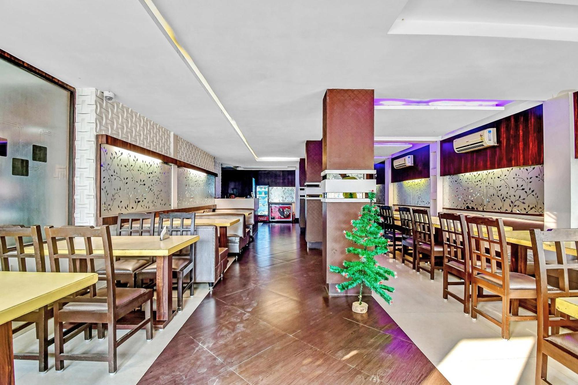 Capital O Kabita Guest House Near Acropolis Mall Kolkata Exterior photo